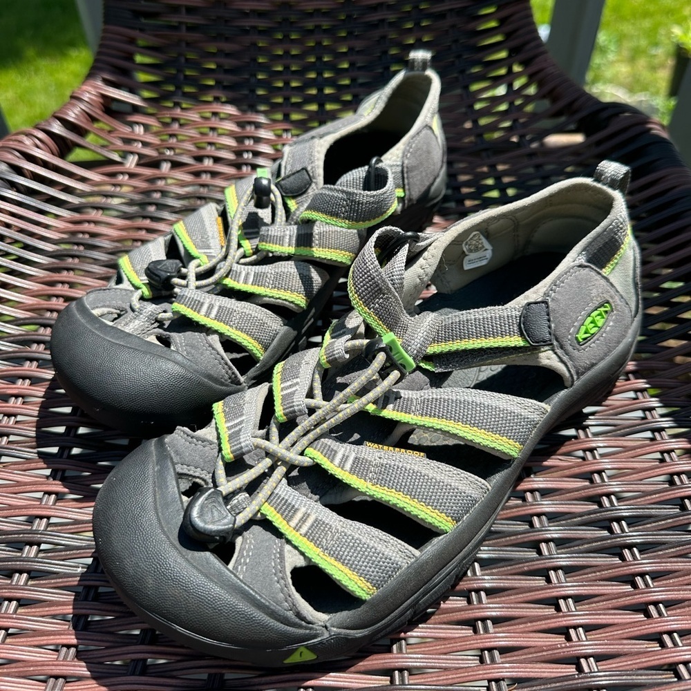 KEEN waterproof sport sandals grey green women 5 / EUR  37 outdoor trail  kid